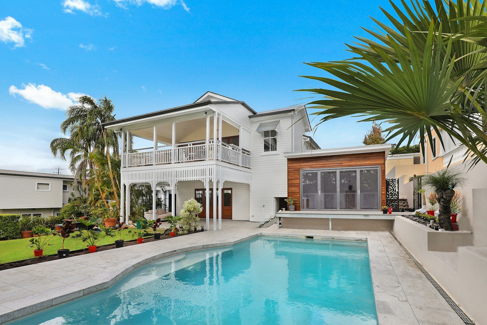 Pool deck and coping